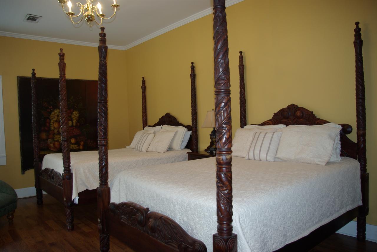 Twin Oaks Inn Natchez Buitenkant foto