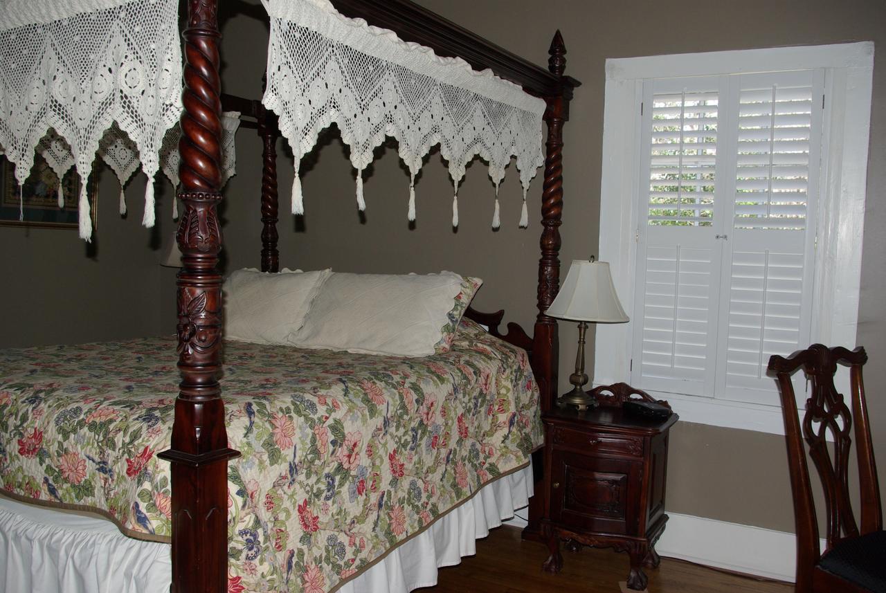 Twin Oaks Inn Natchez Buitenkant foto