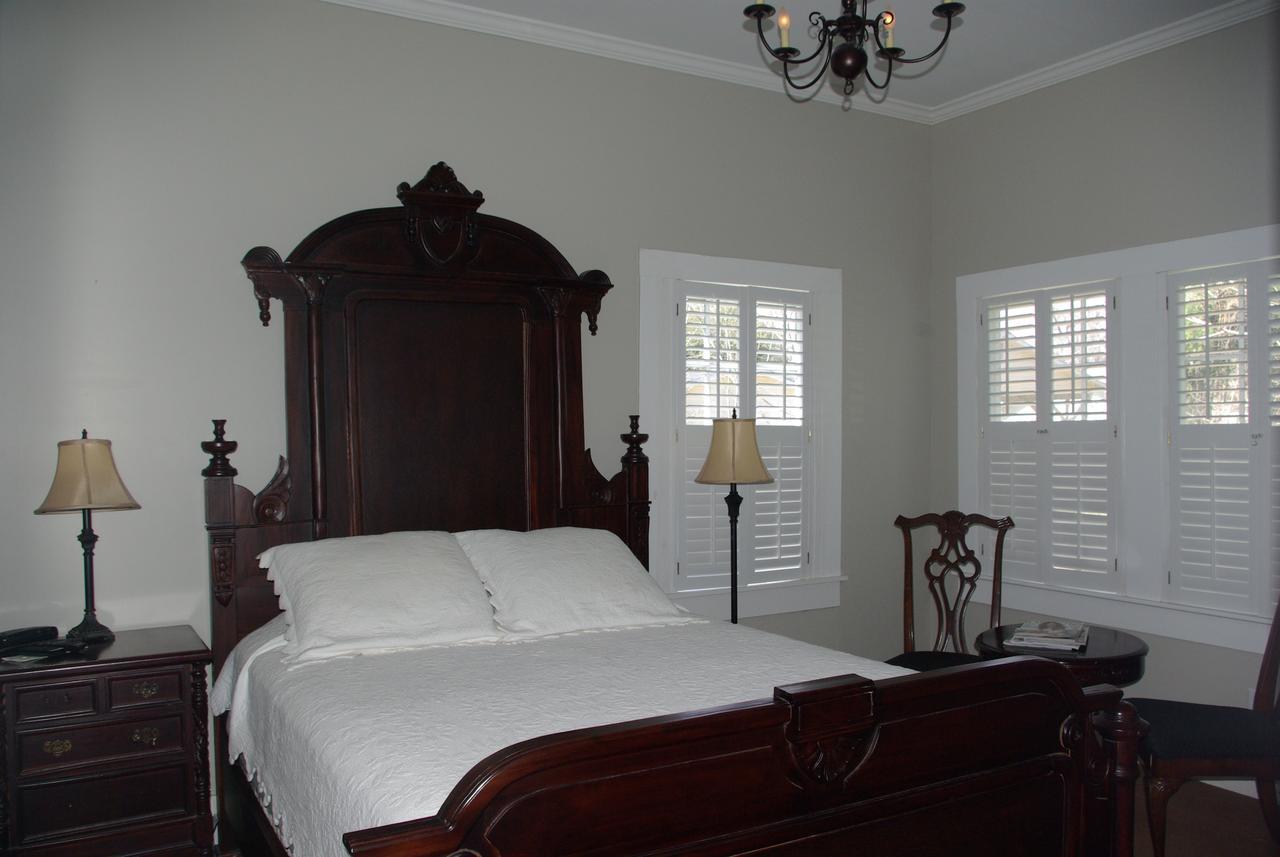 Twin Oaks Inn Natchez Buitenkant foto